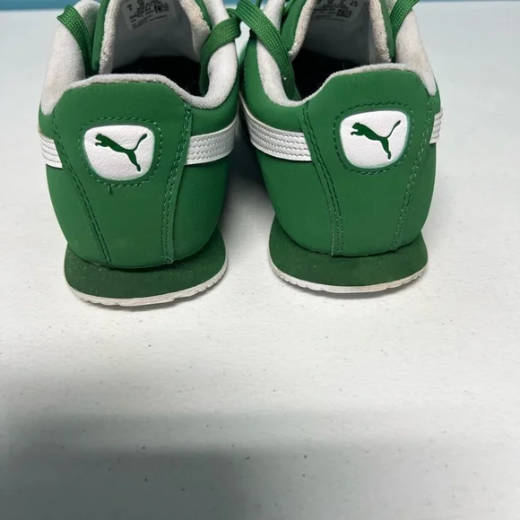 Puma Roma Sneakers in Green and White. Men's size 6 or women's size 8 - Picture 5 of 7
